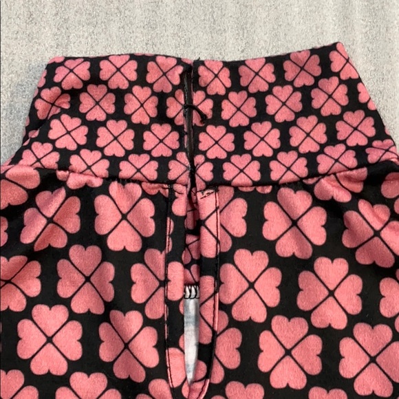 COPY - Black and Pink Floral Pleated Shift Dress - Picture 6 of 6